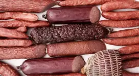 В халяльной колбасе для мусульман нашли ДНК свиньи.webp
